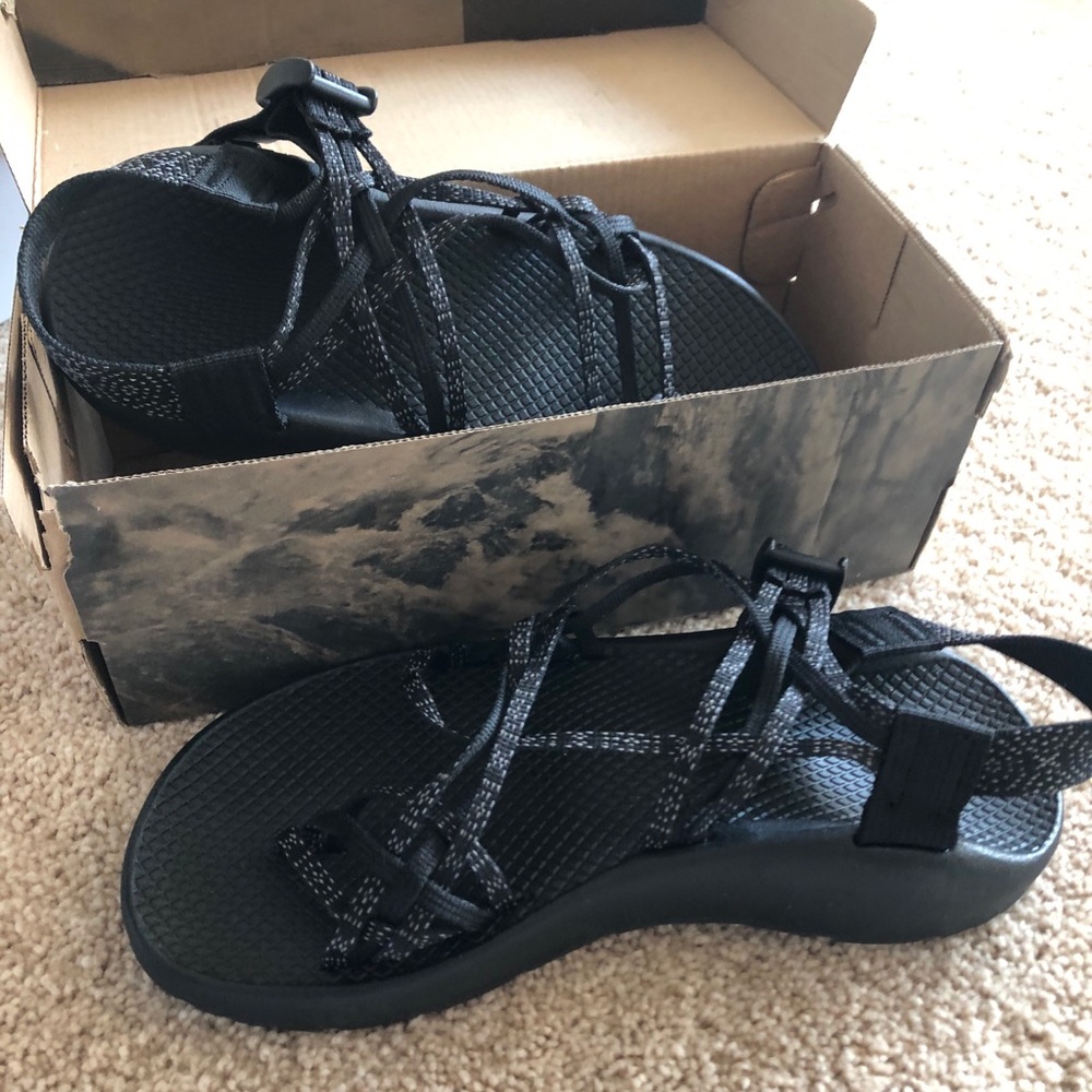 NWT Women ZX3 Classic Chacos